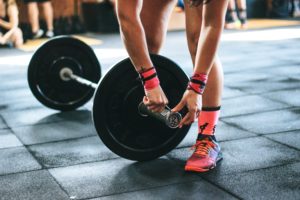 筋トレやヨガ、ランニングなど、運動する人はより多くのタンパク質が必要